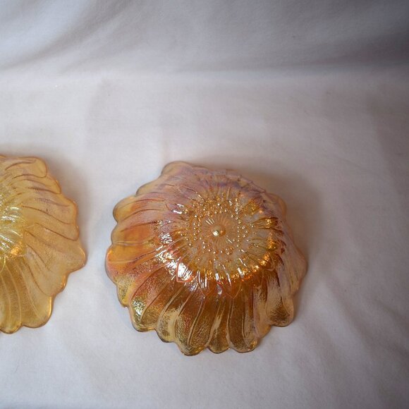 Pair Vintage Carnival Glass Sunflower Bowls 7 Inches - Picture 4 of 4